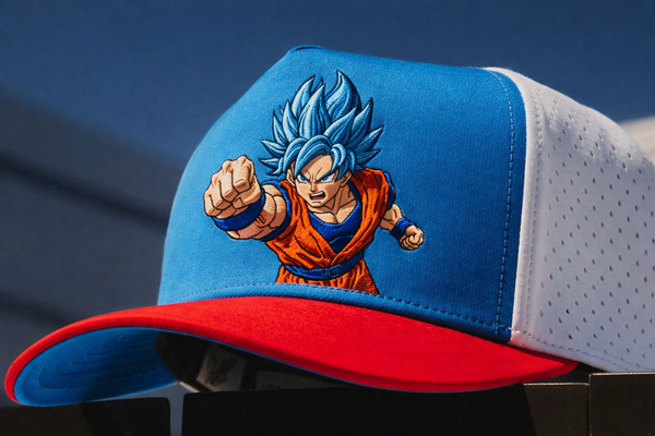 Объёмная вышивка на кепках: как выглядит 3D вышивка и сколько она держится